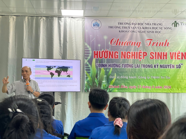 HÀNH TRÌNH TRẢI NGHIỆM KẾT HỢP HƯỚNG NGHIỆP: MỘT NGÀY BƯỚC RA KHỎI GIẢNG ĐƯỜNG ĐẦY CẢM HỨNG CỦA SINH VIÊN K67CNSH.MP & K67CNSH.