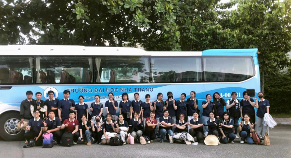 Chuyến đi học tập thực tế của tập thể lớp 66.CNSH