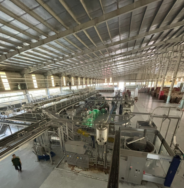 Sinh viên lớp 63.CNSH và 64.CNSH tham quan trải nghiệm tại Công ty Cổ phần Bia Sài Gòn Khánh Hòa