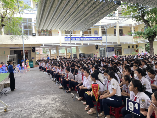 Chuỗi hoạt động tuyên truyền nâng cao kiến thức của học sinh về bảo vệ môi trường  và hành động giảm rác thải nhựa