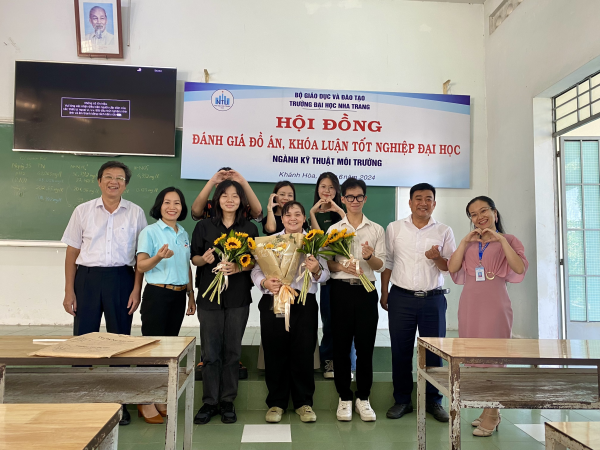 Hội đồng bảo vệ đồ án tốt nghiệp cho sinh viên Khóa 62.CNMT và 62.CNSH 