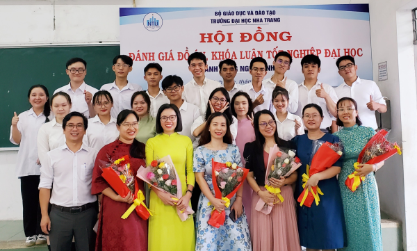 Hội đồng bảo vệ đồ án tốt nghiệp cho sinh viên Khóa 62.CNMT và 62.CNSH 